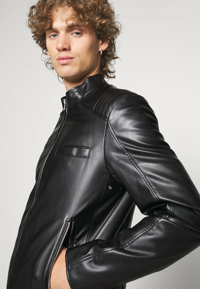 HUGO BEVNI - Faux Leather Jacket - Black 4 HUGO BEVNI - Faux Leather Jacket - Black - Image 4