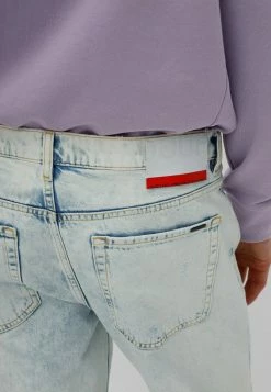 HUGO Jeans Tapered Fit - Light Blue 9 HUGO Jeans Tapered Fit - Light Blue -HUGO Shop 1da58866fa2548599e3c617f7cbfb364