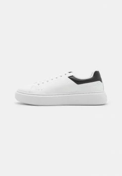 HUGO ALLEN - Trainers - White