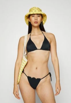 HUGO TRIANGLE PURE - Bikini Top - Black -HUGO Shop 36f198e1b3f640b5be0917e6bc7b6986