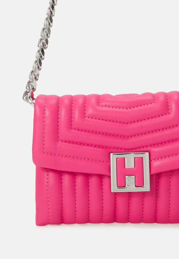 HUGO JODIE - Clutch - Dark Pink 4 HUGO JODIE - Clutch - Dark Pink - Image 4