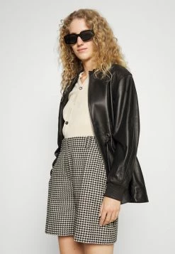 HUGO HATISI - Shorts - Open Miscellaneous 9 HUGO HATISI - Shorts - Open Miscellaneous -HUGO Shop 460c1fc46be24fbbba0b6de4aea011ce