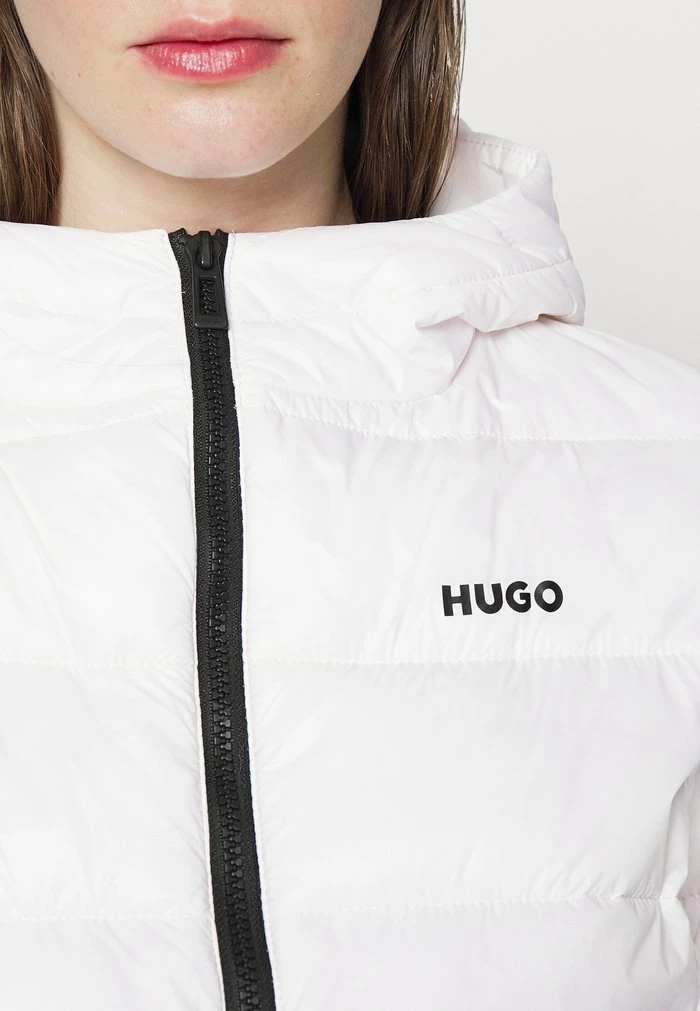 HUGO FAMARA - Light Jacket - Natural 6 HUGO FAMARA - Light Jacket - Natural - Image 6