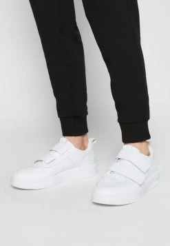 HUGO KILIAN TENN - Trainers - White