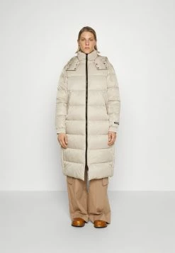HUGO FAVINA - Winter Coat - Light Beige