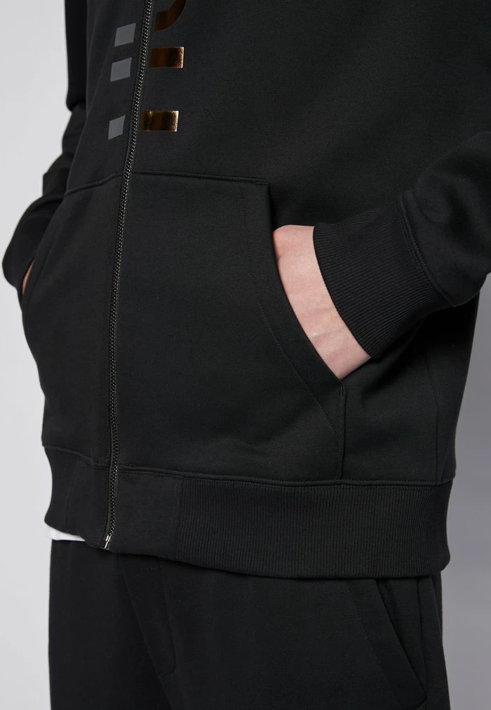 HUGO DELLAR - Sweatshirt - Black 7 HUGO DELLAR - Sweatshirt - Black - Image 7