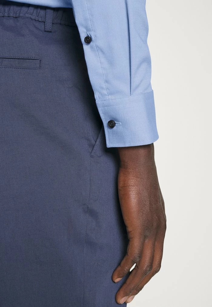 HUGO KOEY - Formal Shirt - Light Blue Nine 4 HUGO KOEY - Formal Shirt - Light Blue Nine - Image 4