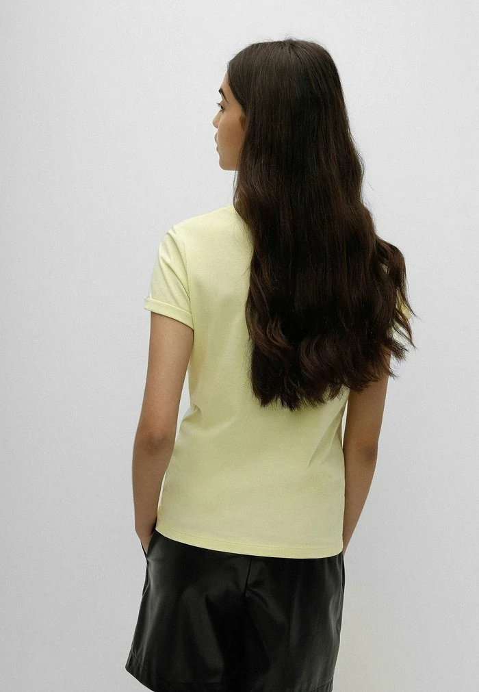 HUGO THE SLIM - Basic T-shirt - Light Yellow 3 HUGO THE SLIM - Basic T-shirt - Light Yellow - Image 3