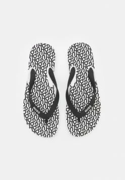 HUGO DAVE - Pool Shoes - White