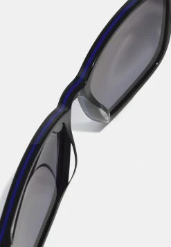 HUGO Sunglasses - Black 9 HUGO Sunglasses - Black -HUGO Shop fd564eedaa2e4b57820ce52edd135a32